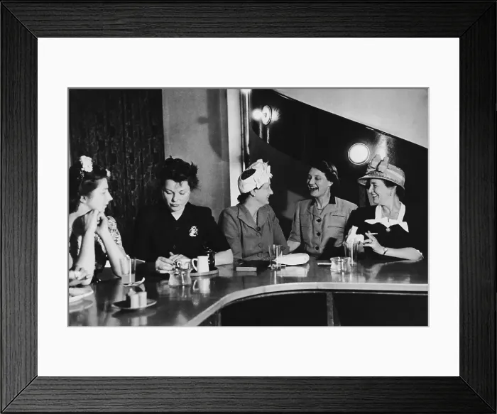Framed Print : Ladies Carlton Club Framed Print : Ladies Carlton Club