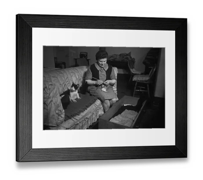 Framed Print : Knitting At Holloway Prison Framed Print : Knitting At Holloway Prison