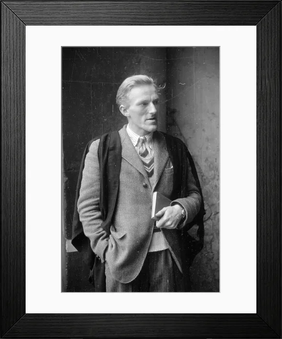 Framed Print : Captain Reeve
