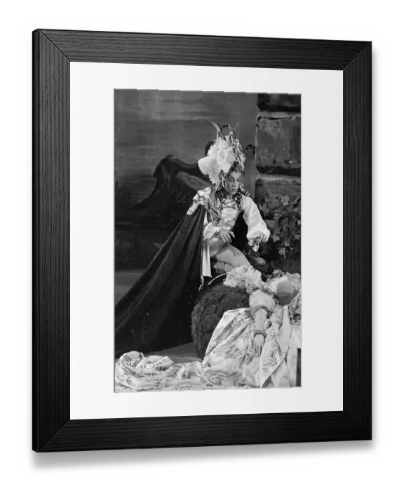 Framed Print : Pantomime. 28th December 1946: Stage actors performing in Henry Purcell's The Fairy Queen' Framed Print : Pantomime. 28th December 1946: Stage actors performing in Henry Purcell's The Fairy Queen'