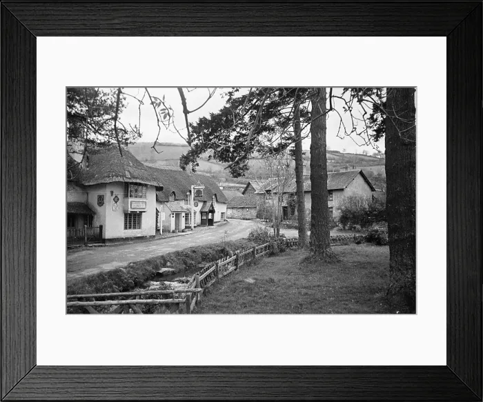 Framed Print : Winsford Village Framed Print : Winsford Village