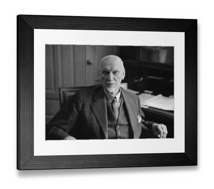Framed Print : Jan Smuts. 5th October 1946: South African general, statesman Framed Print : Jan Smuts. 5th October 1946: South African general, statesman