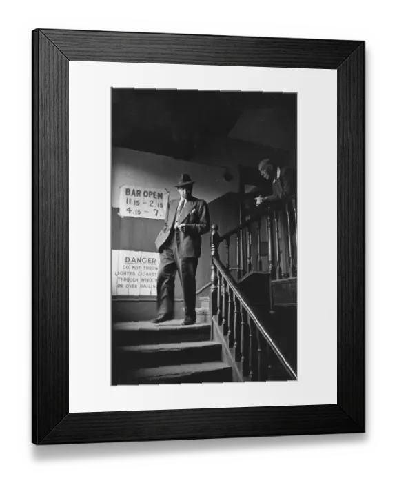 Framed Print : Hammond On Stair