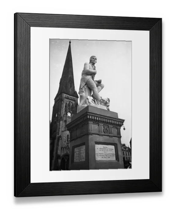 Framed Print : Robert Burns Statue Framed Print : Robert Burns Statue