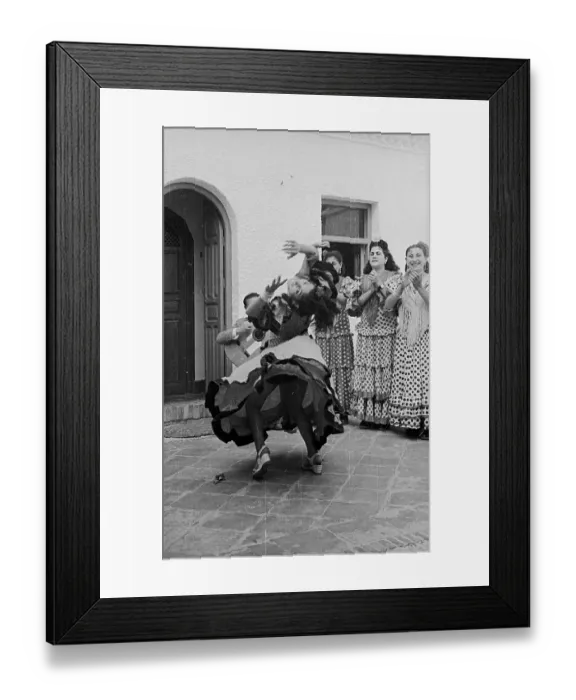 Framed Print : Dancers. 29th June 1946: Andalusian Gypsies dancing Framed Print : Dancers. 29th June 1946: Andalusian Gypsies dancing