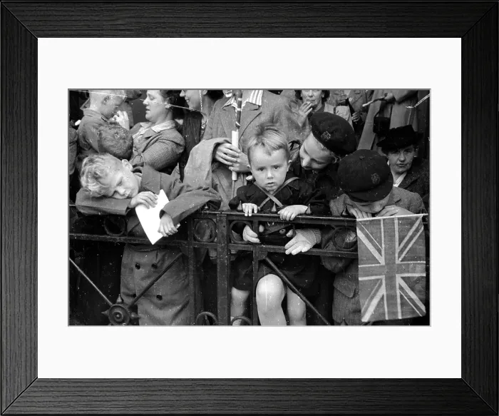 Framed Print : I Want To Go Home Framed Print : I Want To Go Home