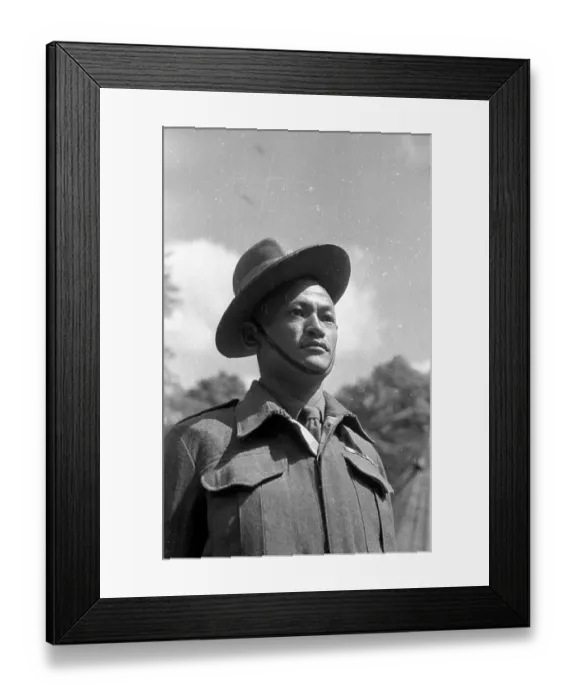 Framed Print : Gurkha. 8th June 1946: Havildar Sarbajit Gurung of the Gurkha Rifles in