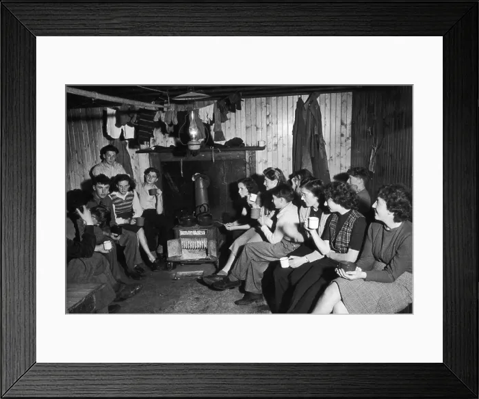 Framed Print : Tea Time. 8th June 1946: A group of schoolchildren Framed Print : Tea Time. 8th June 1946: A group of schoolchildren