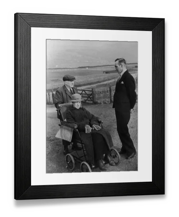 Framed Print : Free Bathchair Framed Print : Free Bathchair