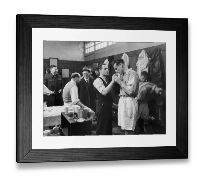 Framed Print : Arsenal Dressing Room Framed Print : Arsenal Dressing Room