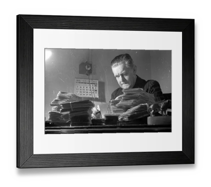 Framed Print : Uncle Mac. February 1946: BBC Radio children's programme presenter Uncle Framed Print : Uncle Mac. February 1946: BBC Radio children's programme presenter Uncle