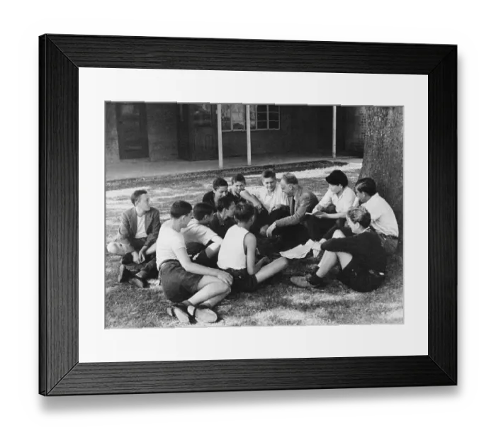 Framed Print : Jewish Refugees