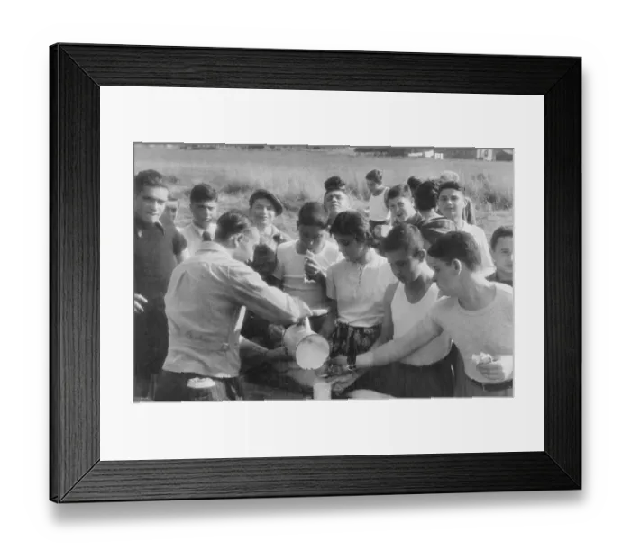Framed Print : Jewish Refugees