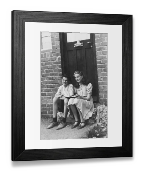 Framed Print : Jewish Refugees