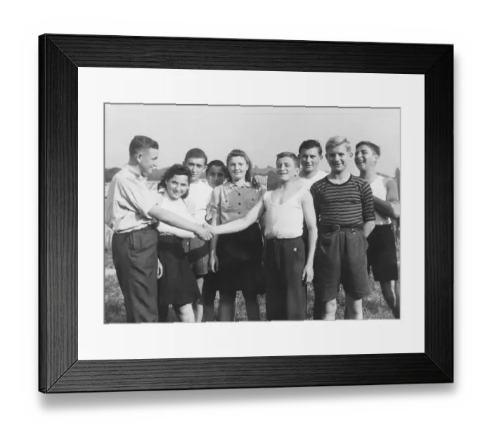 Framed Print : Jewish Refugees