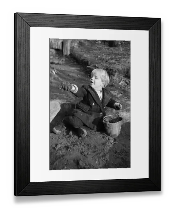 Framed Print : Playing In Sandpit Framed Print : Playing In Sandpit