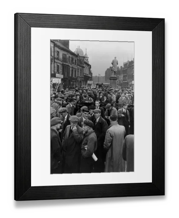 Framed Print : People Market