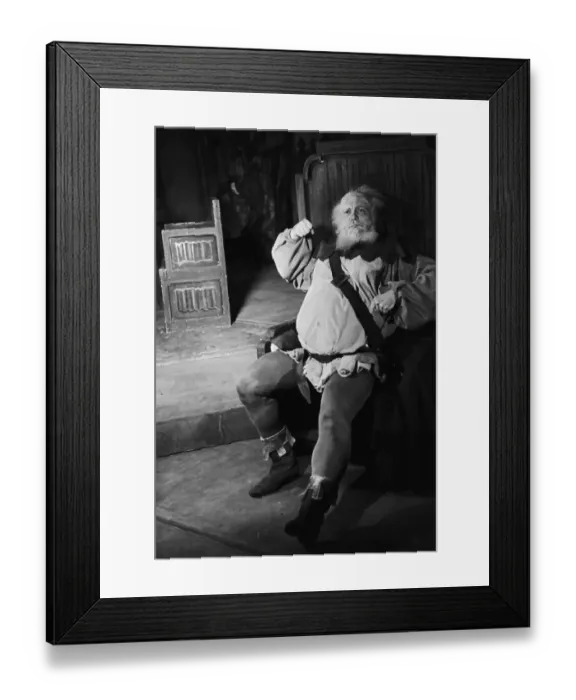 Framed Print : Falstaff. British actor Ralph Richardson (1902 - 1983) as Falstaff in the Framed Print : Falstaff. British actor Ralph Richardson (1902 - 1983) as Falstaff in the
