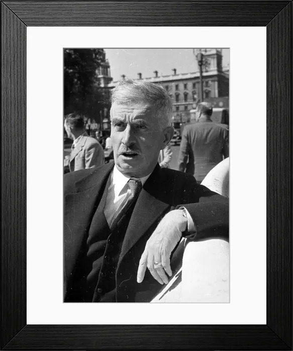 Framed Print : Chuter Ede Framed Print : Chuter Ede