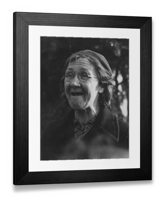 Framed Print : Speakers Audience Framed Print : Speakers Audience