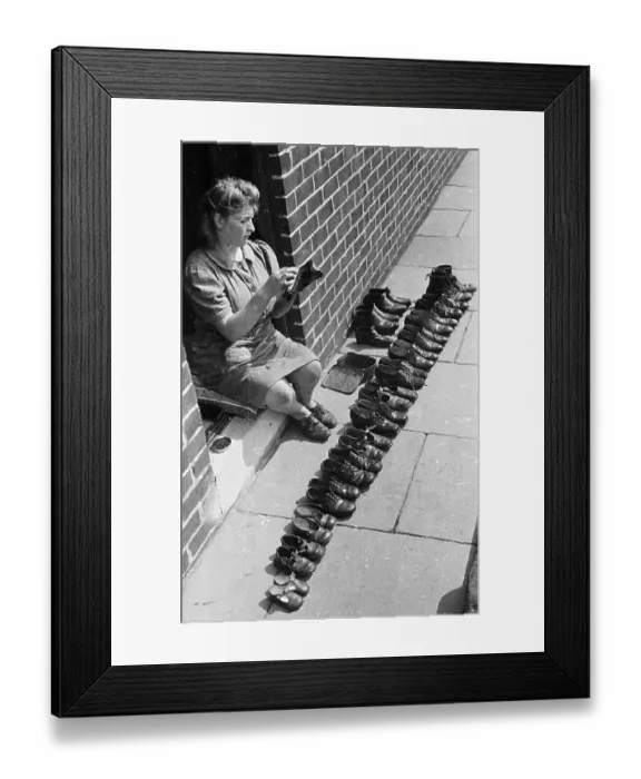 Framed Print : Shoeshine Line