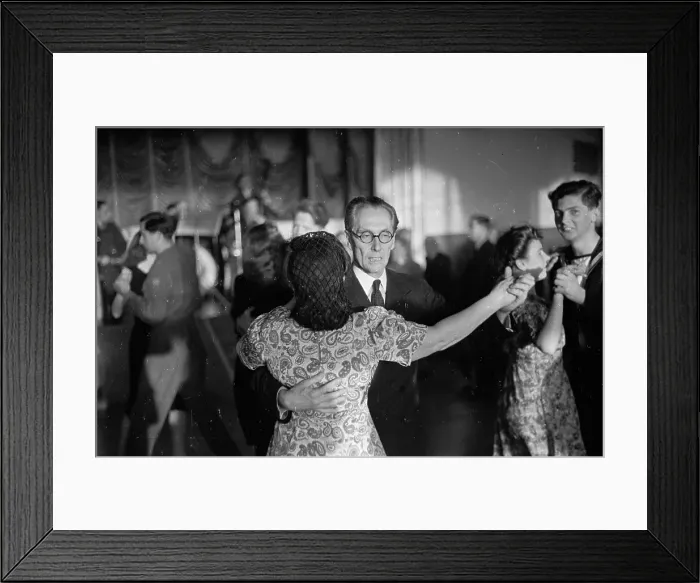 Framed Print : Dancing Minister Framed Print : Dancing Minister