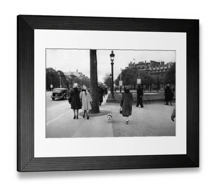 Framed Print : Champs Elysees Framed Print : Champs Elysees