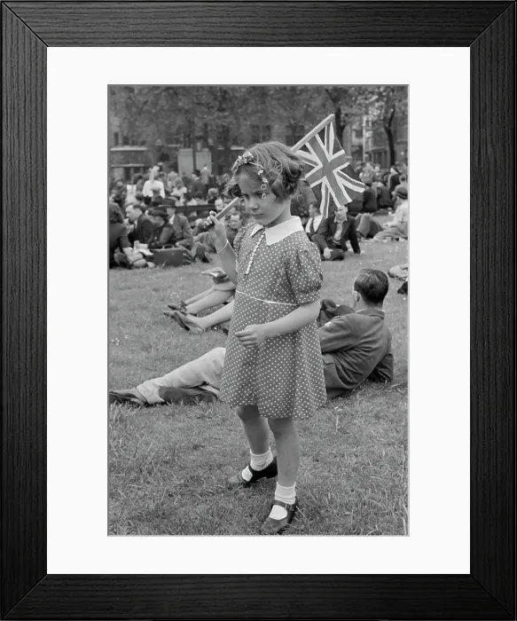 Framed Print : VE Day In London