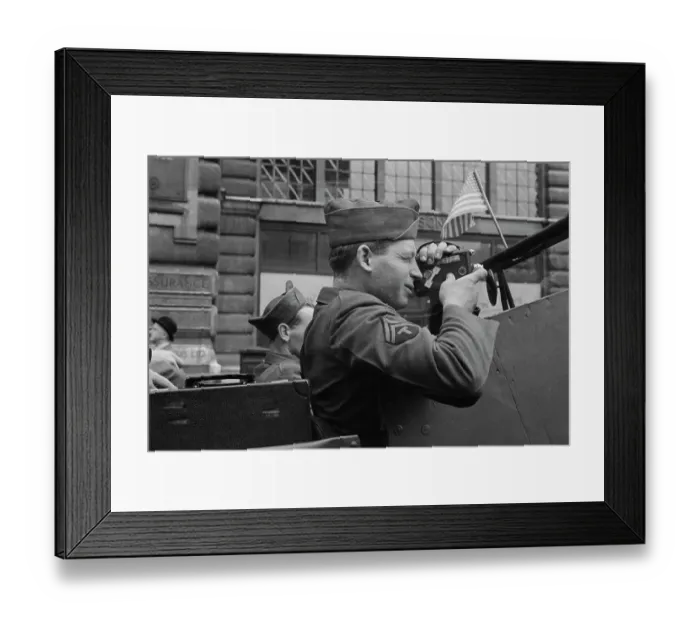 Framed Print : VE Day In London Framed Print : VE Day In London