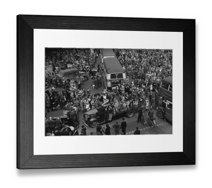 Framed Print : VE Day Traffic Framed Print : VE Day Traffic