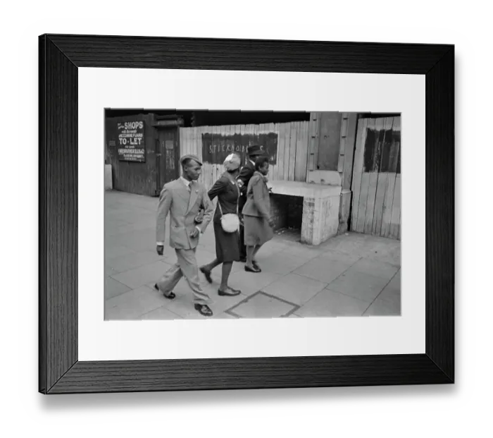 Framed Print : VE Day In London Framed Print : VE Day In London