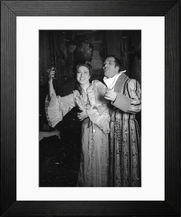 Framed Print : Two Lovers Framed Print : Two Lovers