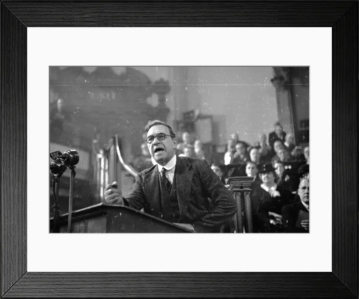 Framed Print : Tom Howard Framed Print : Tom Howard