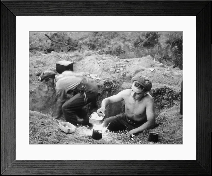 Framed Print : Making Do. 9th September 1944: British servicemen cooking in a trench in Normandy Framed Print : Making Do. 9th September 1944: British servicemen cooking in a trench in Normandy
