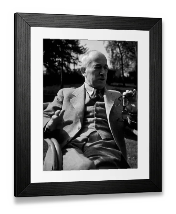 Framed Print : Dr Benes. 27th May 1944: Dr Eduard Benes, one of the founders of the Czechoslovak Republic Framed Print : Dr Benes. 27th May 1944: Dr Eduard Benes, one of the founders of the Czechoslovak Republic