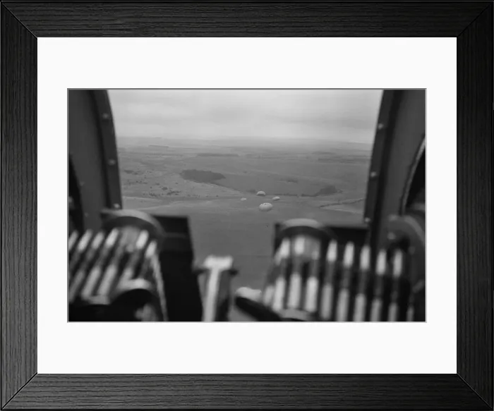 Framed Print : British Paratrooper