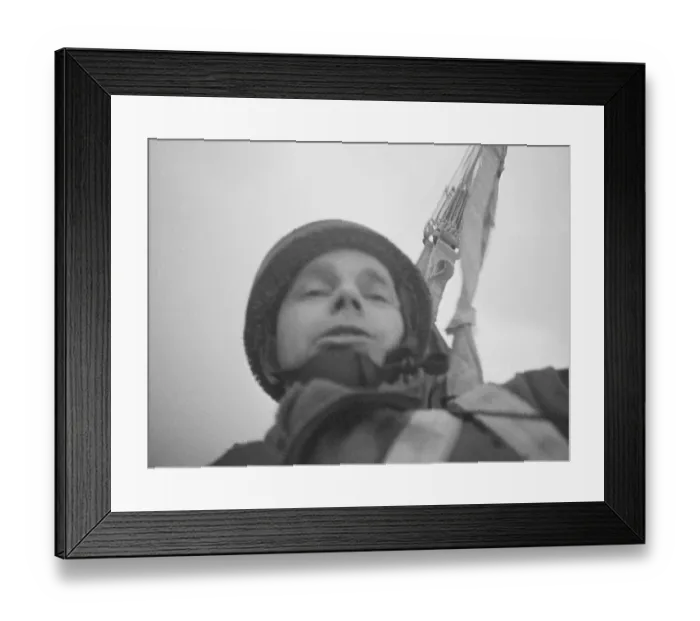 Framed Print : British Paratrooper Framed Print : British Paratrooper