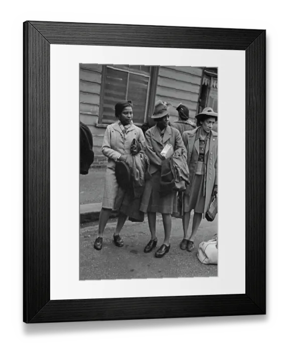 Framed Print : Auxiliary Territorial Service, 1943 Framed Print : Auxiliary Territorial Service, 1943
