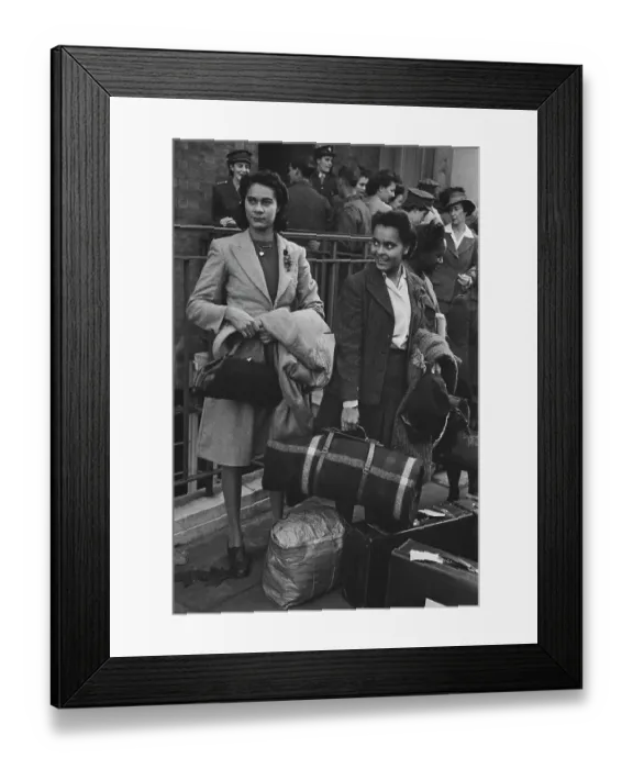 Framed Print : Auxiliary Territorial Service, 1943 Framed Print : Auxiliary Territorial Service, 1943