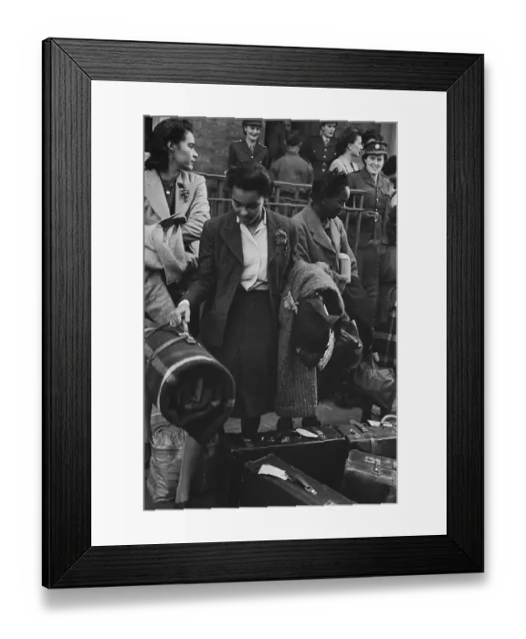 Framed Print : Auxiliary Territorial Service, 1943 Framed Print : Auxiliary Territorial Service, 1943