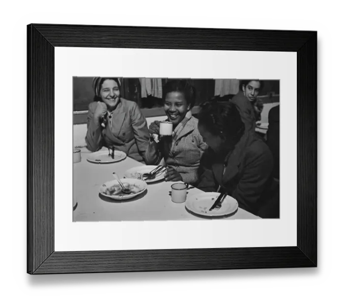 Framed Print : Auxiliary Territorial Service, 1943 Framed Print : Auxiliary Territorial Service, 1943