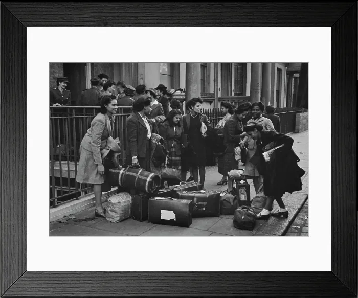 Framed Print : Auxiliary Territorial Service, 1943 Framed Print : Auxiliary Territorial Service, 1943
