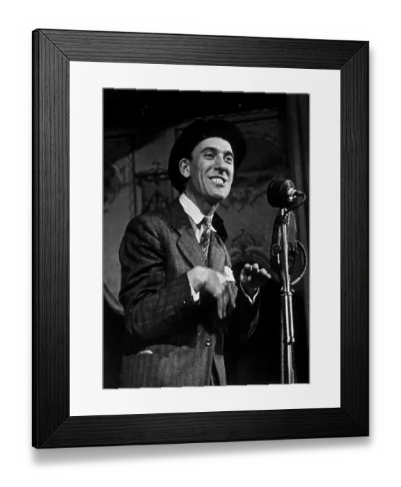 Framed Print : Tommy Trinder Framed Print : Tommy Trinder