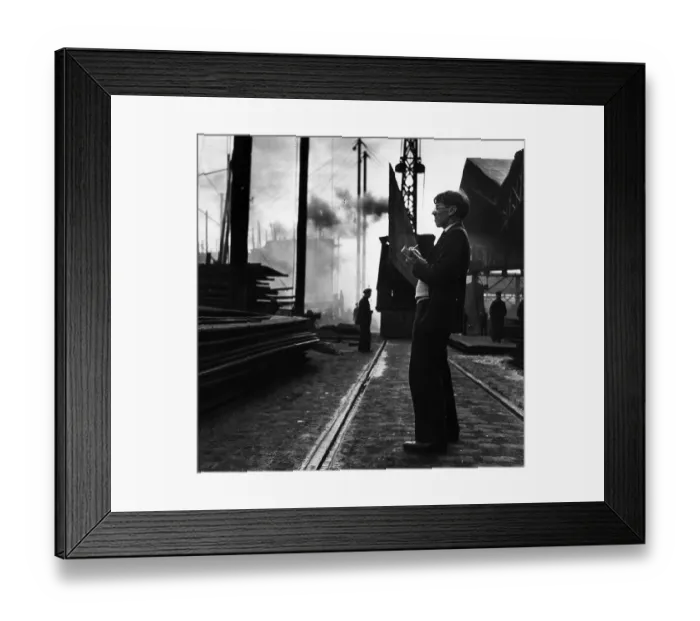 Framed Print : War Artist