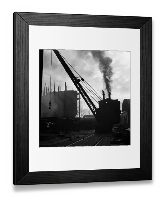 Framed Print : Clydeside Artist Framed Print : Clydeside Artist