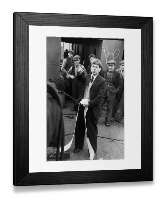 Framed Print : Stanley Sketching