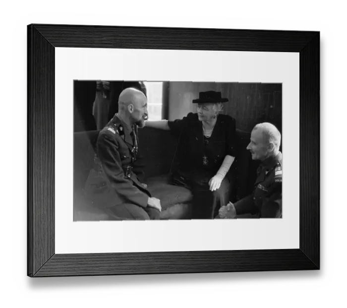 Framed Print : Wavell & The Polish Framed Print : Wavell & The Polish