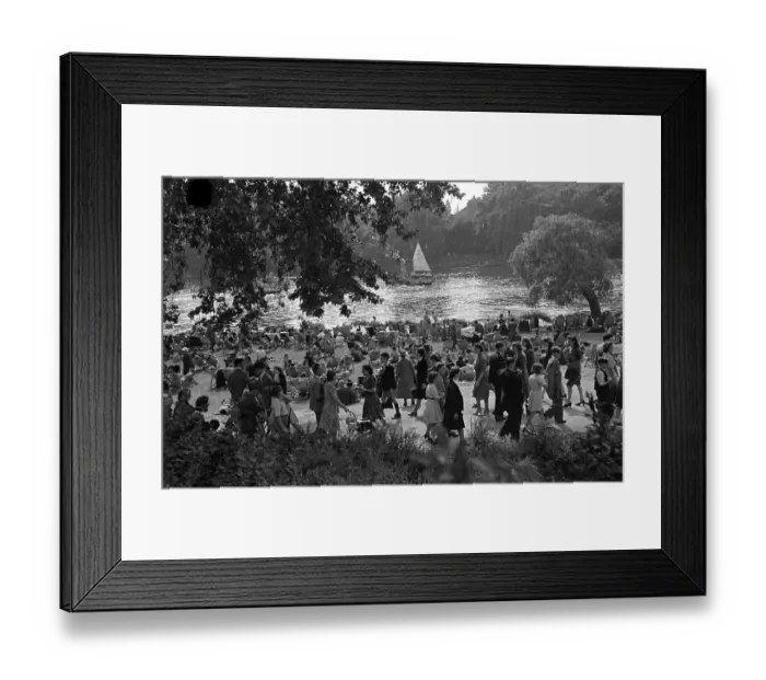 Framed Print : Richmond Riverside Framed Print : Richmond Riverside