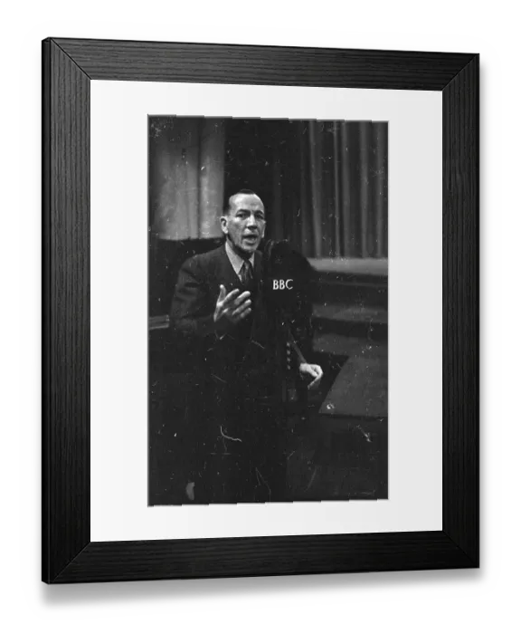 Framed Print : Noel Coward Framed Print : Noel Coward
