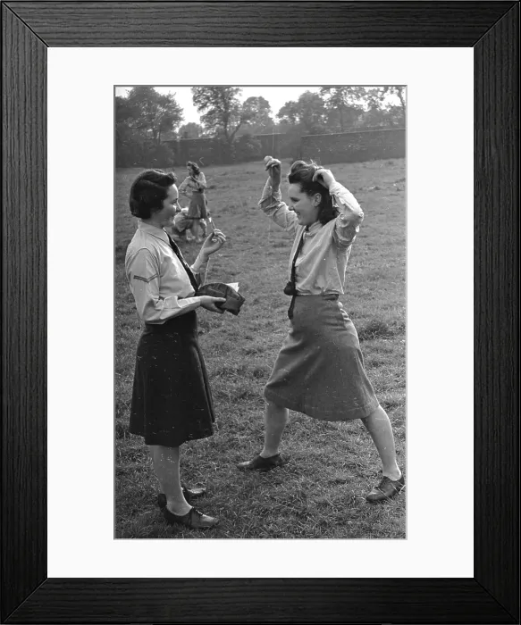 Framed Print : Outdoor Hairdo Framed Print : Outdoor Hairdo